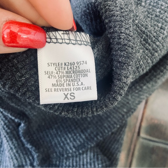 Sexy LF EMMA & SAM v neck mesh oversized sweater. - Picture 8 of 12